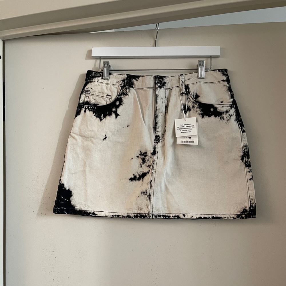 Zara Acid Wash Mini Skirt NWT - Picture 3 of 5